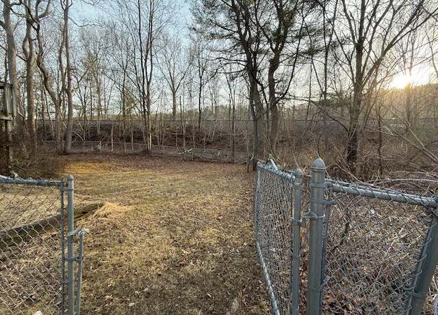 Property at 40 Darraugh Ln, Sparrowbush, NY 12780, 2 beds, 2 baths