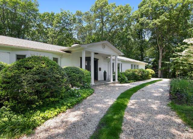 Property at 2 Soundview Dr, Port Jefferson, NY 11777, 4 beds, 3 baths