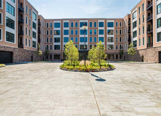 Property at 100 Garvies Point Rd #1141, Glen Cove, NY 11542, 2 beds, 2.5 baths