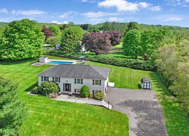 Property at 1 Red Fox Ln, Brewster, NY 10509, 3 beds, 1.5 baths