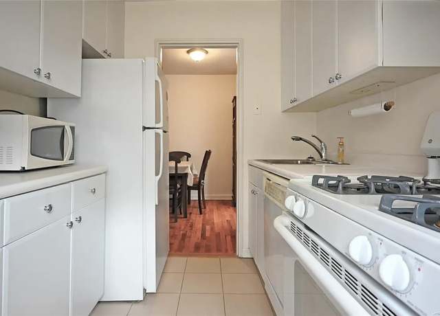Property at 3639 171 #26, Flushing, NY 11358, 1 bed, 1 bath