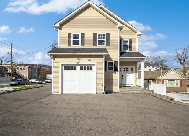 Property at 17 N Hillside Ave, Elmsford, NY 10523, 4 beds, 2.5 baths