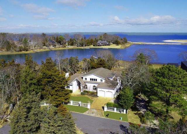 Property at 16 Duckwood Ln, Hampton Bays, NY 11946, 6 beds, 6 baths