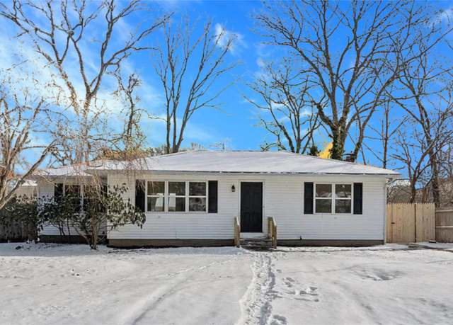 Property at 45 N Swezeytown Rd, Middle Island, NY 11953, 3 beds, 1 bath