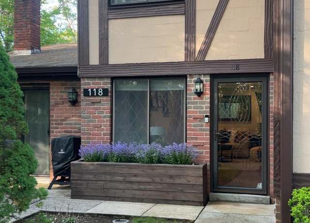 Property at 118 Skyline Dr, Coram, NY 11727, 3 beds, 2.5 baths
