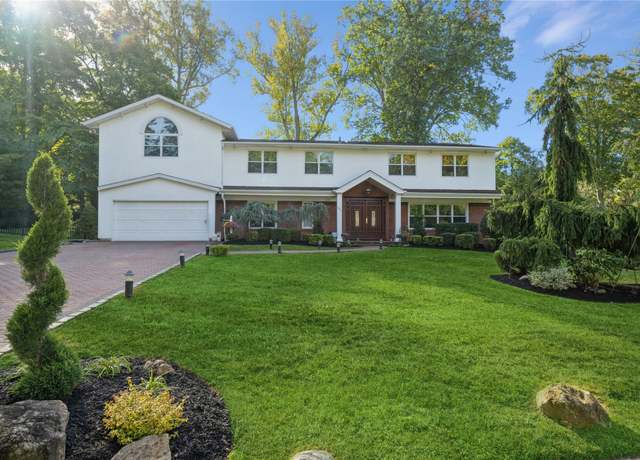 Property at 167 Hemlock Rd, Manhasset, NY 11030, 6 beds, 4 baths