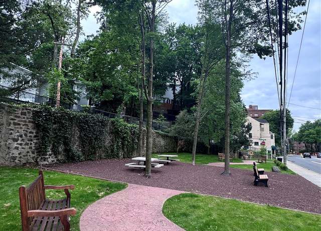 Property at 1 Columbia Avenue Ave Unit D11, Hartsdale, NY 10530, 1 bed, 1 bath