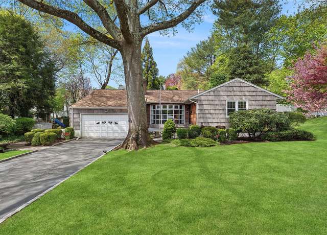 Property at 23 Fox Ridge Ln, Locust Valley, NY 11560, 4 beds, 3 baths