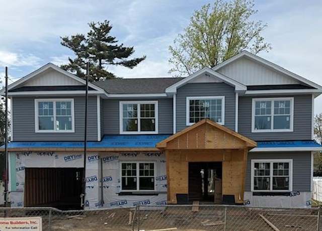Property at 3 Walnut Dr, Syosset, NY 11791, 5 beds, 4.5 baths