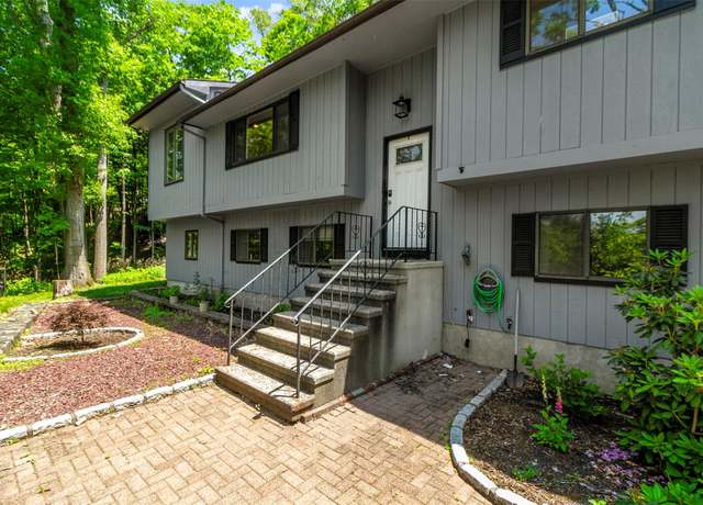 Property at 2358 Maple Ave, Cortlandt Manor, NY 10567, 3 beds, 2.5 baths