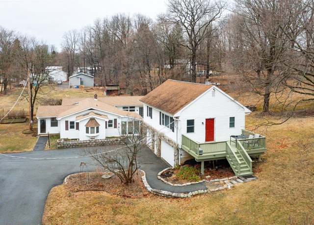 Property at 11-13 Eldridge Ln, Red Hook, NY 12571, 6 beds, 2 baths