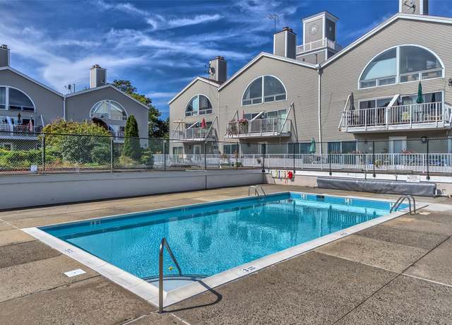 Property at 26 Deepwater Way #44, Bronx, NY 10464, 2 beds, 2 baths