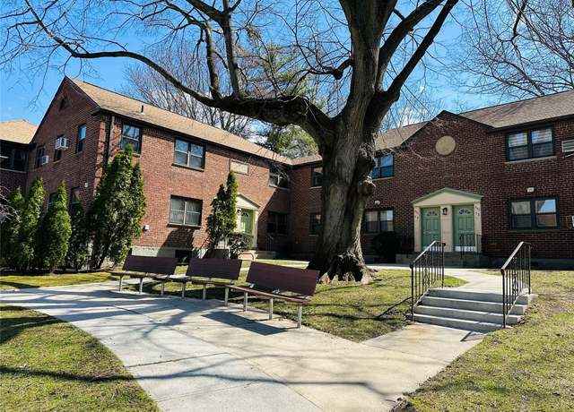 Property at 24564 62nd Ave Unit E3, Douglaston, NY 11362, 1 bed, 1 bath