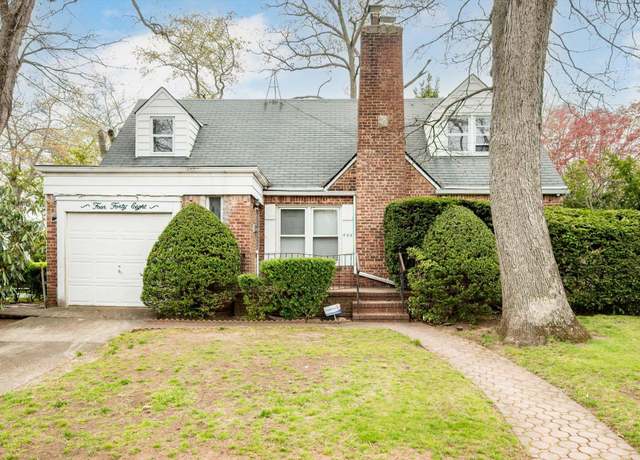Property at 448 Coolidge St, West Hempstead, NY 11552, 4 beds, 2 baths