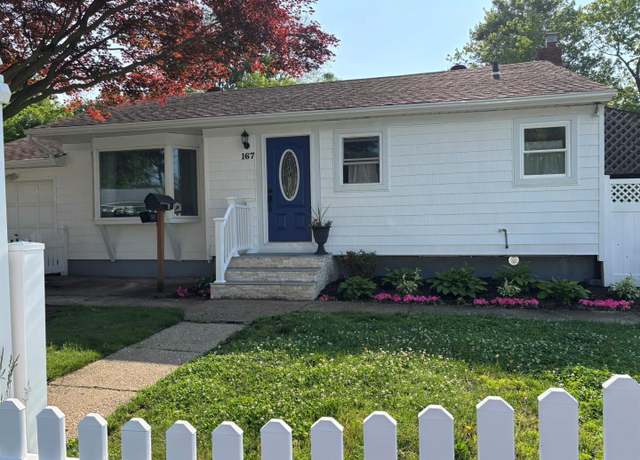 Property at 167 Front Ave, Brentwood, NY 11717, 4 beds, 2 baths