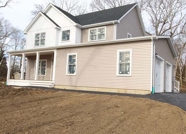 Property at 46 Newins St, Center Moriches, NY 11934, 4 beds, 2.5 baths