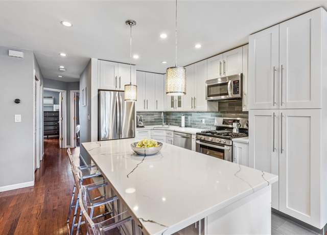 Property at 6420 Perry Ave, Maspeth, NY 11378, 5 beds, 4.5 baths
