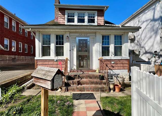 Property at 121-37 7 Ave, College Point, NY 11356, 3 beds, 2 baths