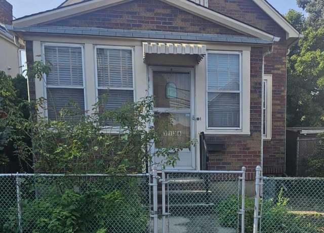 Property at 7138 58th Rd, Maspeth, NY 11378, 4 beds, 1 bath
