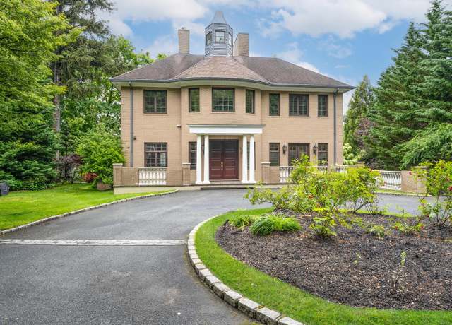Property at 30A Shelter Rock Rd, Manhasset, NY 11030, 5 beds, 3.5 baths
