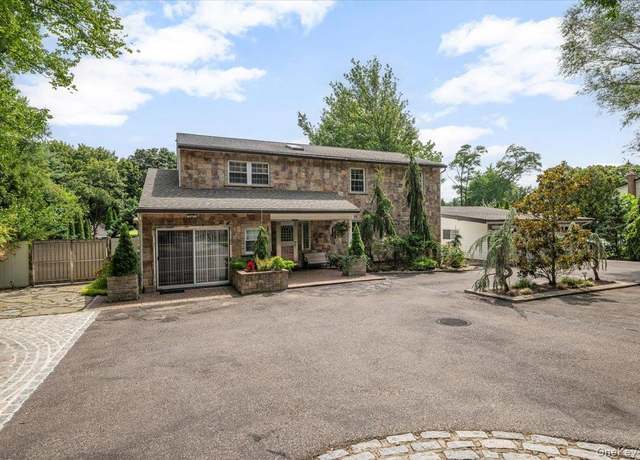 Property at 436 Wolf Hill Rd, Dix Hills, NY 11746, 5 beds, 3.5 baths