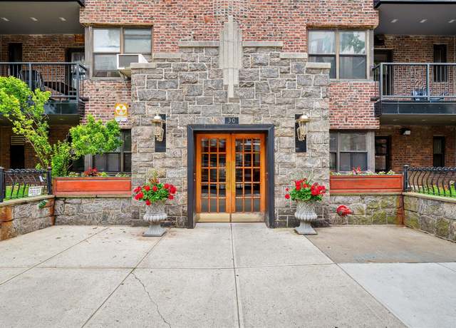 Property at 30 Clinton Pl Unit 2F, New Rochelle, NY 10801, 1 bed, 1 bath