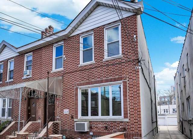 Property at 11-38 30th Rd, Long Island City, NY 11102, 5 beds, 4 baths