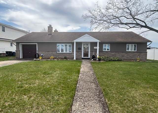 Property at 41 W Santa Barbara Rd, Lindenhurst, NY 11757, 3 beds, 1 bath