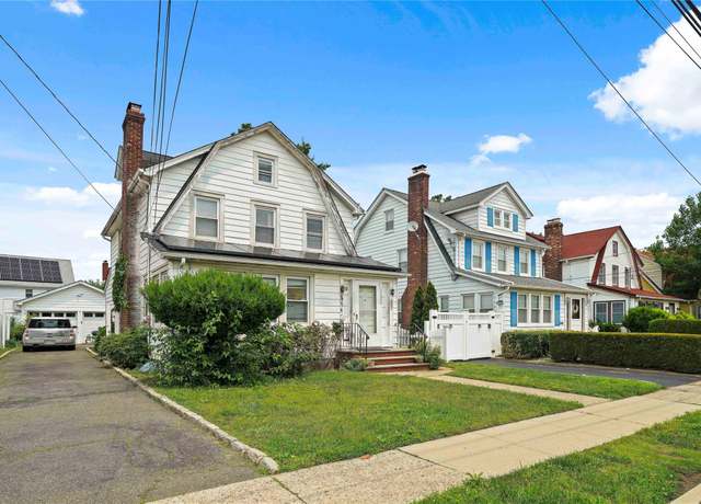 Property at 109 Leverich St, Hempstead, NY 11550, 3 beds, 1.5 baths