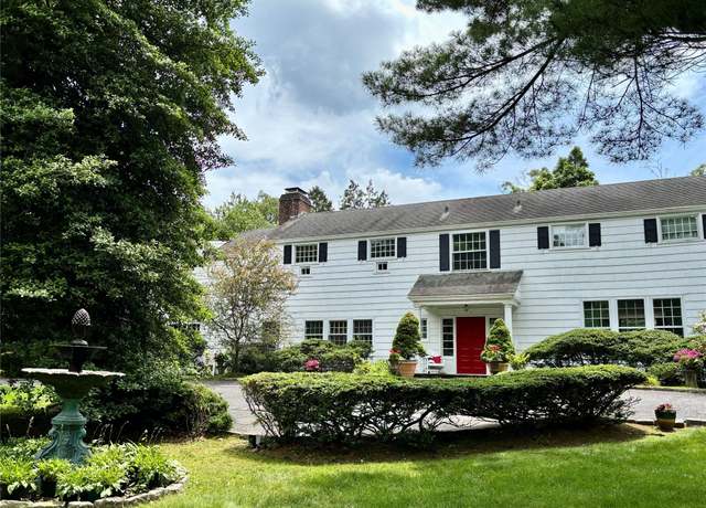 Property at 12 W Mall Dr, West Hills, NY 11743, 8 beds, 4.5 baths