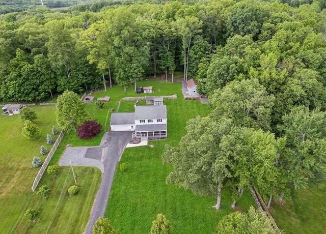 Property at 708 Kirbytown Rd, Middletown, NY 10940, 4 beds, 2.5 baths