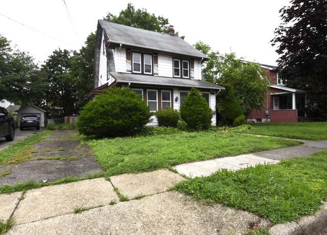 Property at 24 Parsons Dr, Hempstead, NY 11550, 3 beds, 1 bath
