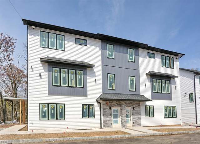 Property at 19 Old Nyack Tpke #202, Monsey, NY 10952, 6 beds, 4.5 baths