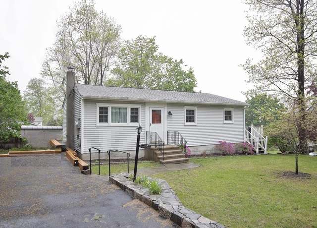 Property at 135 Cottage Rd, Carmel, NY 10512, 3 beds, 2 baths