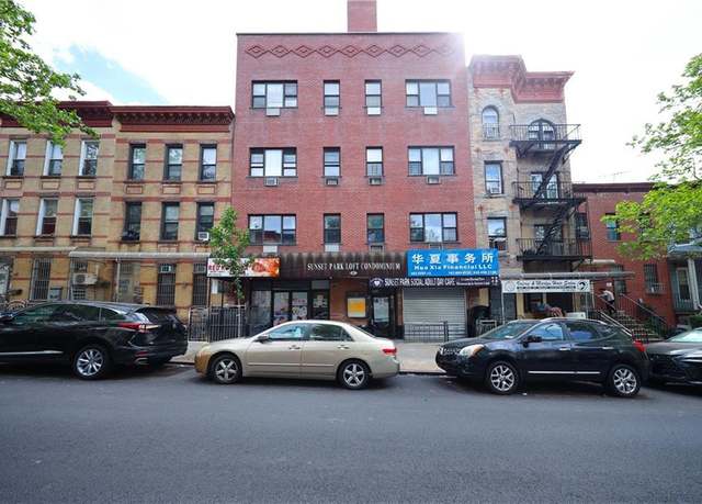 Property at 462 52nd St Unit 2D, Brooklyn, NY 11220, 1 bed, 1 bath