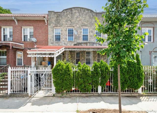 Property at 2748 Holland Ave, Bronx, NY 10467, 4 beds, 2 baths