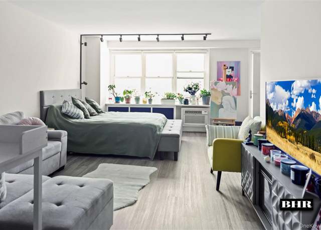 Property at 2650 Ocean Pkwy Unit 6E, Brooklyn, NY 11235, 1 bath
