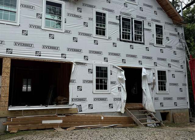 Property at 10 Beaver Lndg, Harrison, NY 10528, 4 beds, 2.5 baths