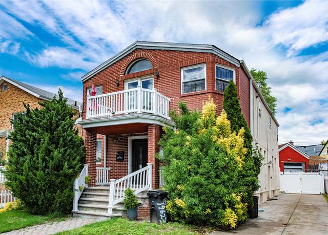 Property at 19623 56th Ave, Fresh Meadows, NY 11365, 6 beds, 5 baths