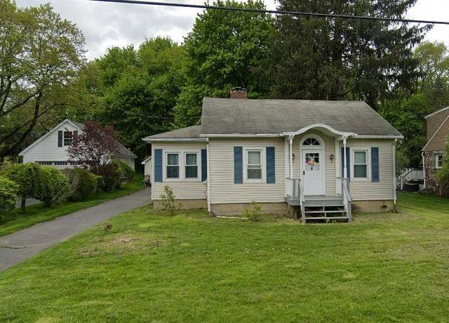Property at 17 Rose Pl, Central Valley, NY 10917, 2 beds, 1 bath