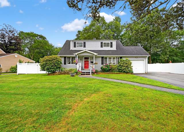 Property at 20 Grand St, New City, NY 10956, 4 beds, 2 baths