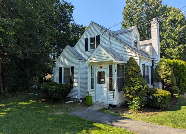 Property at 9 Kinderhook Dr, Poughkeepsie, NY 12603, 3 beds, 1 bath