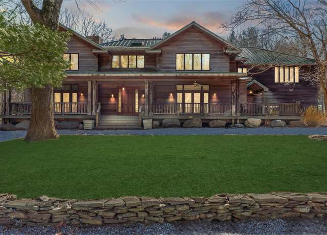 Property at 4 Elfland Ct, Cove Neck, NY 11771, 5 beds, 5.5 baths