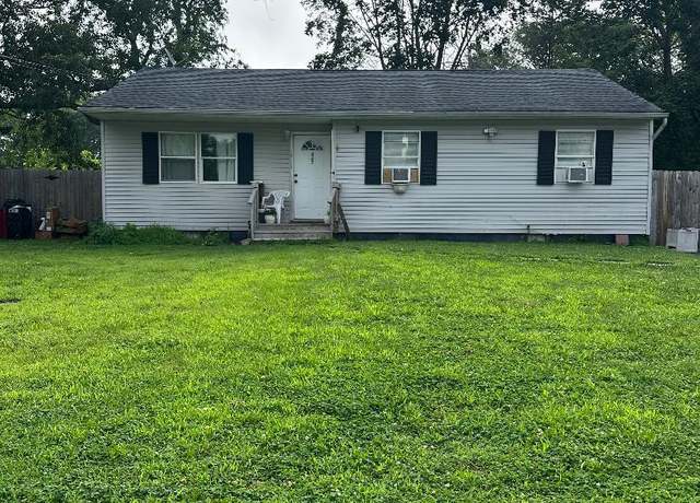 Property at 847 Taylor Ave, East Patchogue, NY 11772, 4 beds, 1 bath