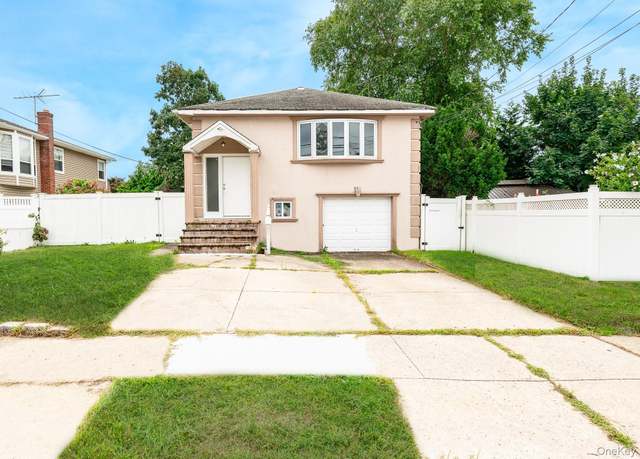 Property at 880 Washington St, Baldwin, NY 11510, 4 beds, 2 baths