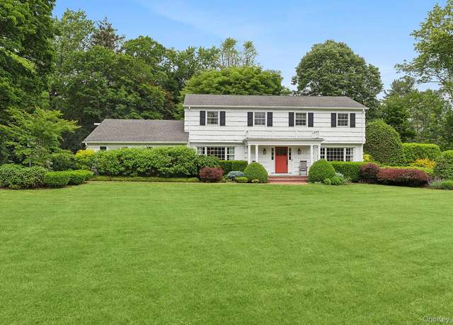 Property at 2 Shady Meadow Ln, Syosset, NY 11791, 5 beds, 4 baths
