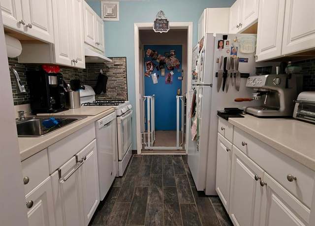 Property at 100 Diplomat Dr Unit 5B, Mount Kisco, NY 10549, 2 beds, 2 baths