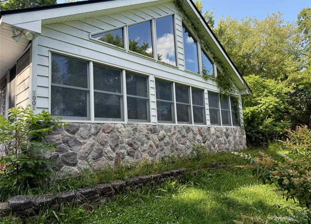 Property at 1001 County Route 12, Slate Hill, NY 10958, 2 beds, 1.5 baths