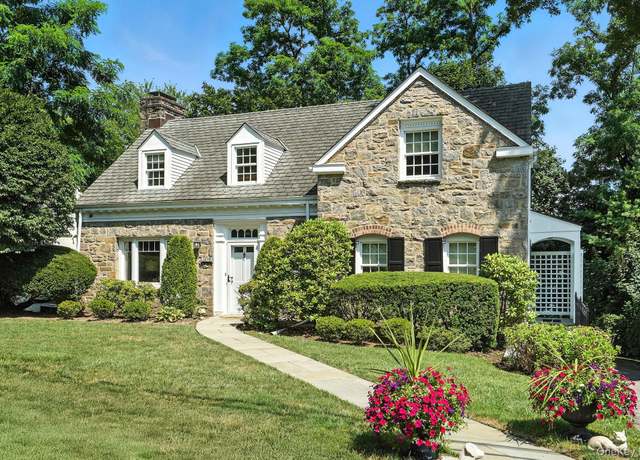 Property at 14 Ridgecrest East, Scarsdale, NY 10583, 4 beds, 4 baths
