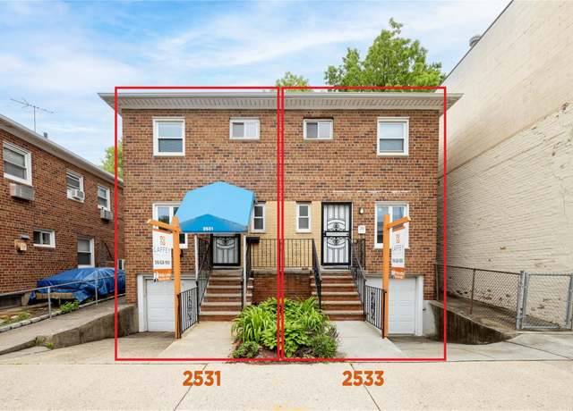 Property at 25-31/33 Francis Lewis Blvd, Whitestone, NY 11358, 6 beds, 3 baths